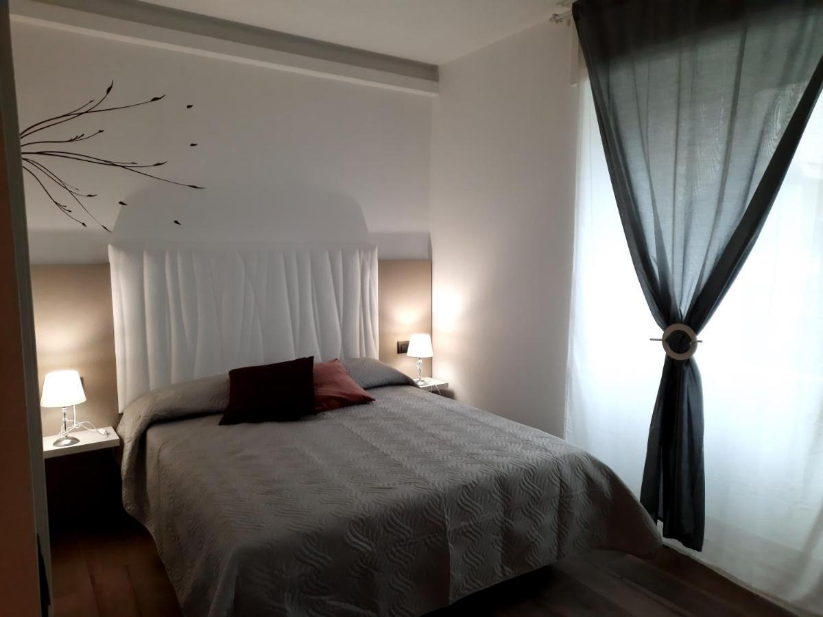La Casa Del Capitano Apartment เลวานโต ภายนอก รูปภาพ