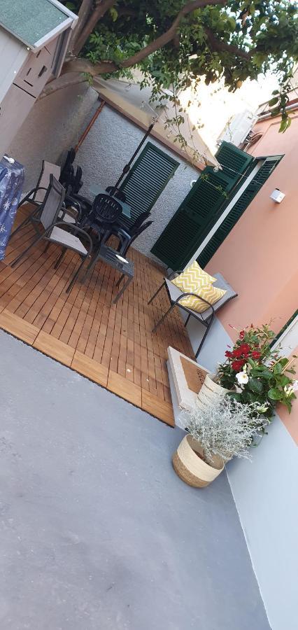 La Casa Del Capitano Apartment เลวานโต ภายนอก รูปภาพ