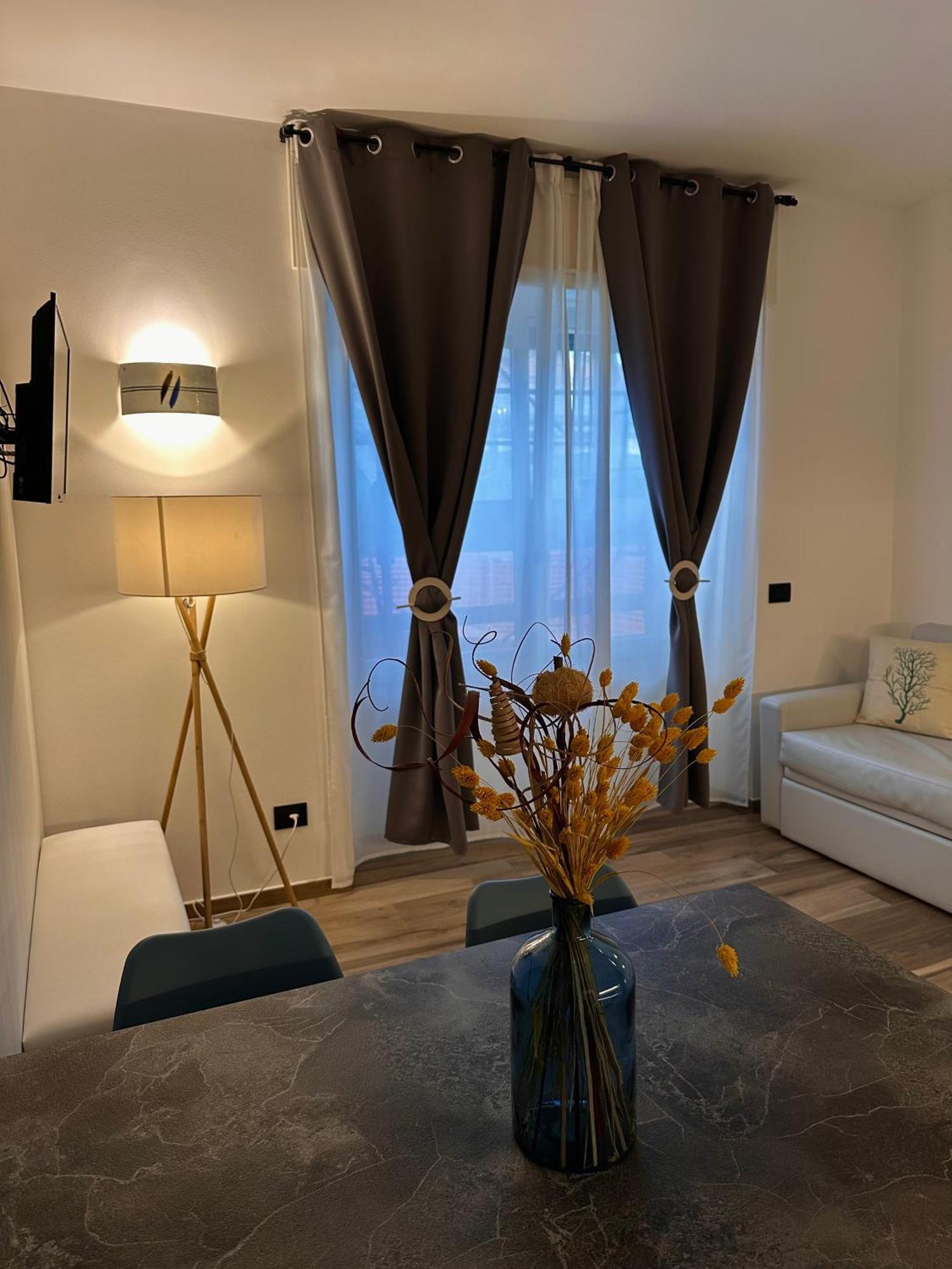 La Casa Del Capitano Apartment เลวานโต ภายนอก รูปภาพ