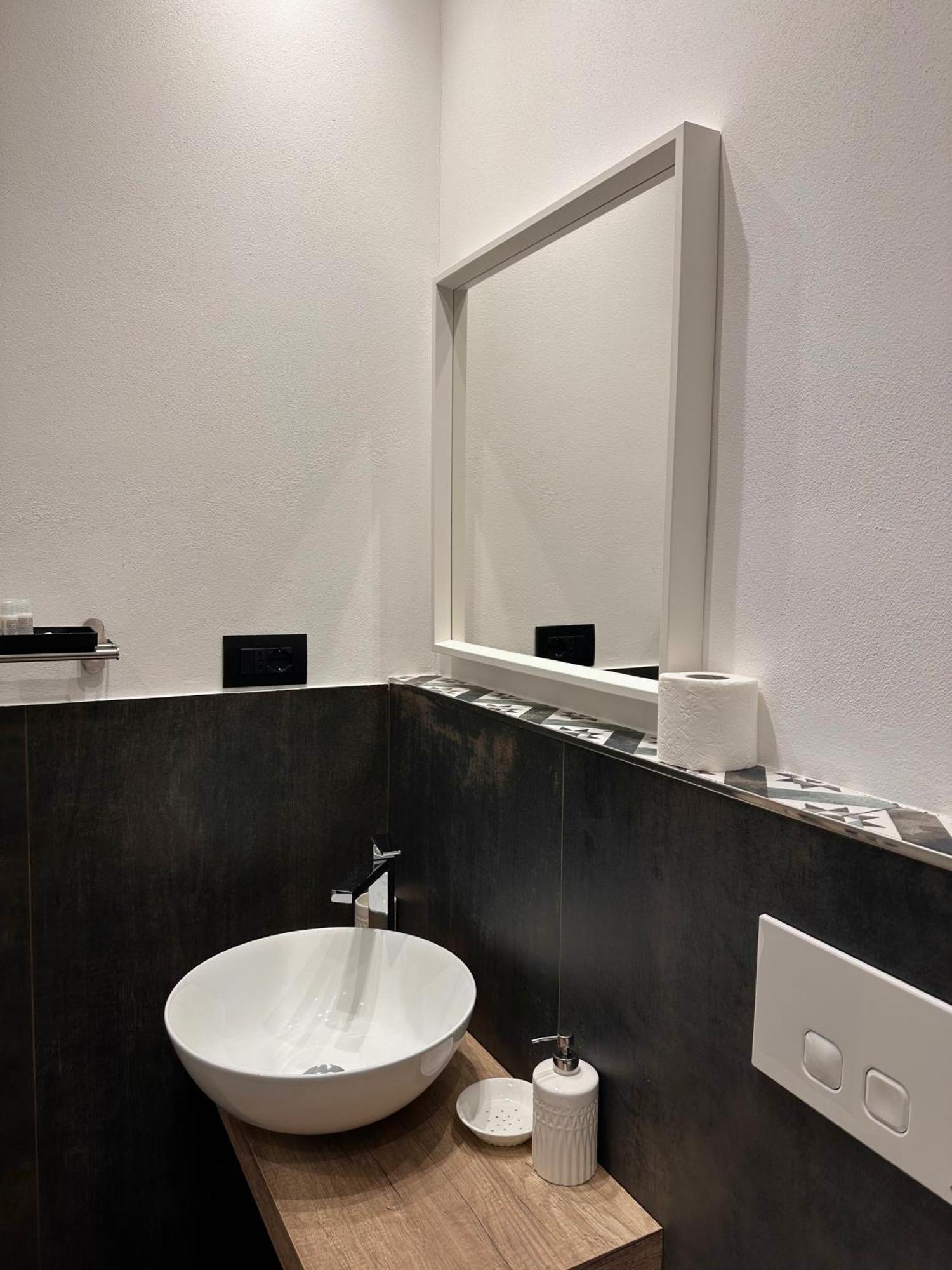La Casa Del Capitano Apartment เลวานโต ภายนอก รูปภาพ